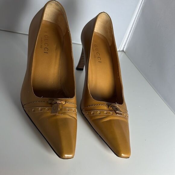 Vintage Authentic Gucci Heels. - Picture 9 of 12